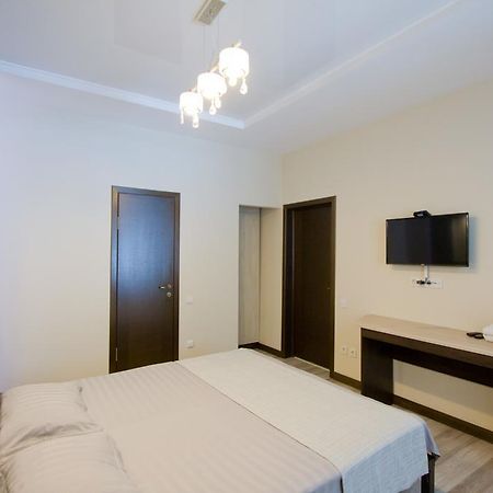 Center Hotel Bishkek Exterior photo