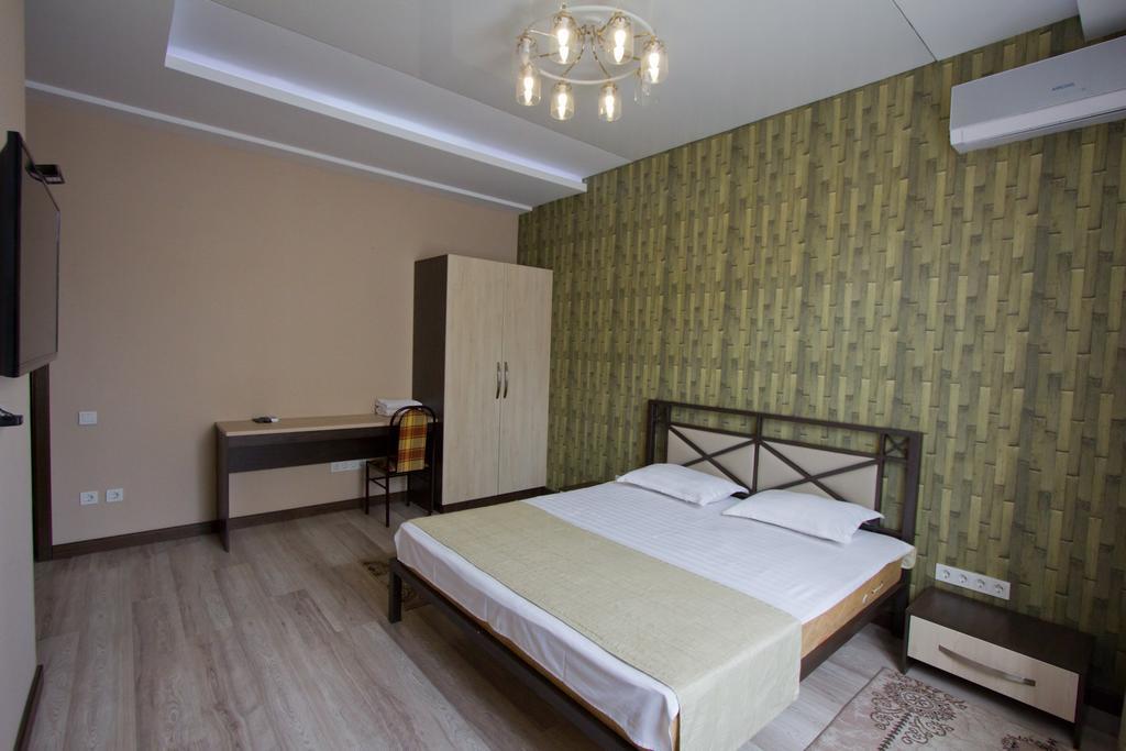 Center Hotel Bishkek Exterior photo