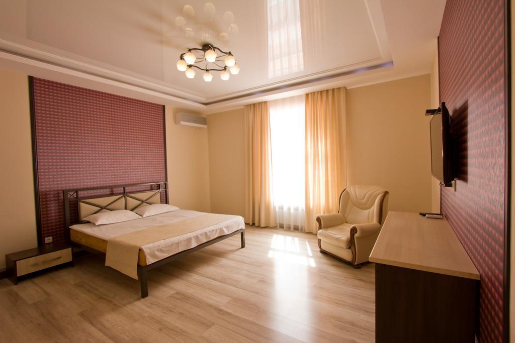 Center Hotel Bishkek Exterior photo